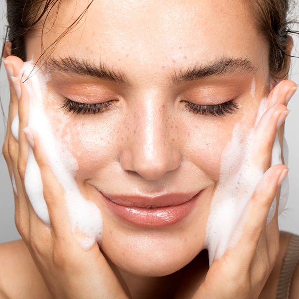 DIEZ TIPS DE CUIDADO FACIAL PARA ANTES DE DORMIR
