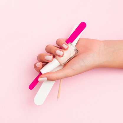 Aprende a hacer manicure desde tu casa