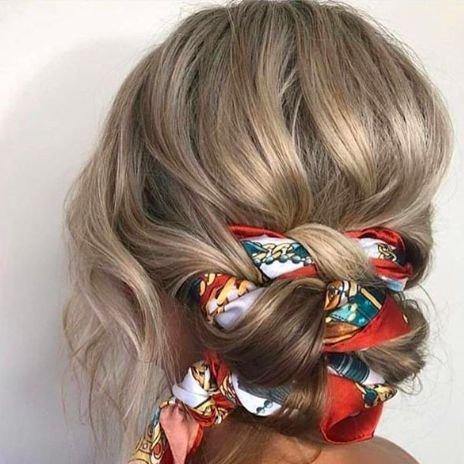 5 Peinados que puedes hacer con pañuelos