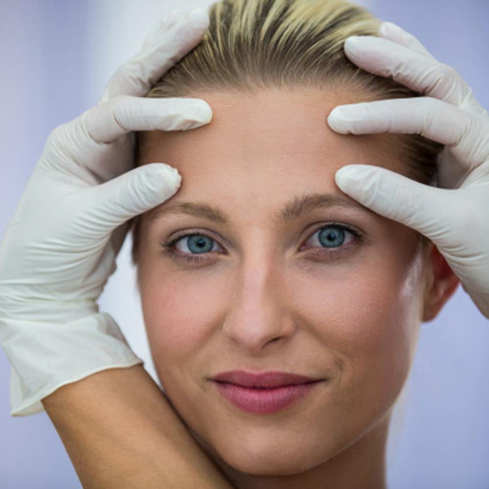 Tendencias de belleza que te restan años